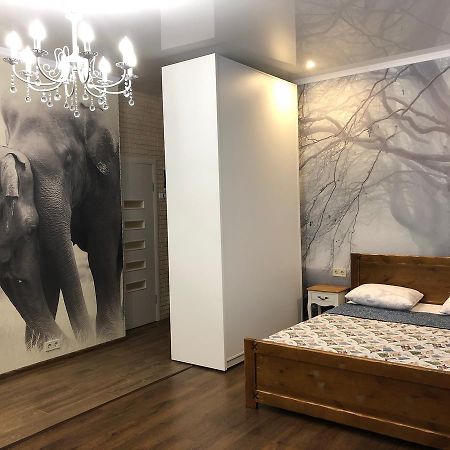 Zhemchuzhnie Apartments On Marselskaya Odessa Dış mekan fotoğraf